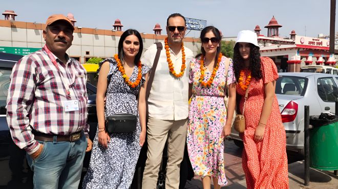 taj mahal at sunrise & wildlifeSOS elephantbear trip by car from delhi